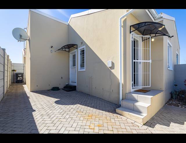 2 BEDROOM HOUSE TO LET IN RIVERGATE